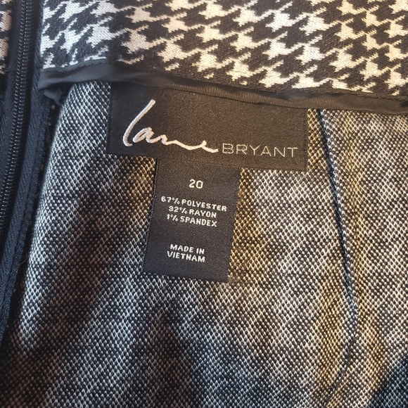 Houndstooth Pencil Skirt - Picture 2 of 3